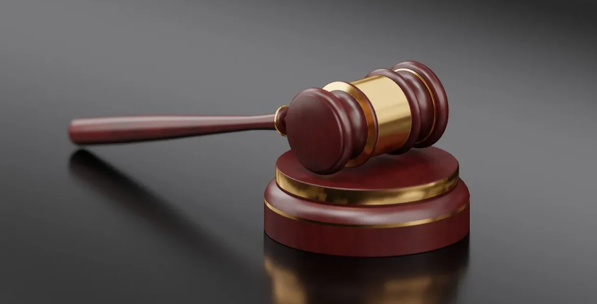 What Services Are Offered by Notary Services in Dubai? (2025 Guide)
